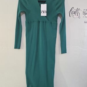 ZARA Green Ribbed V-Neck Long Sleeve Midi Dress